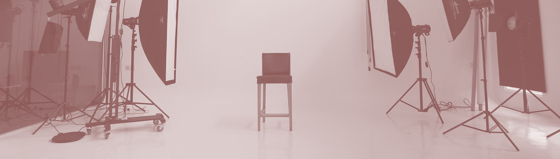 home_model_ourstudio_bg